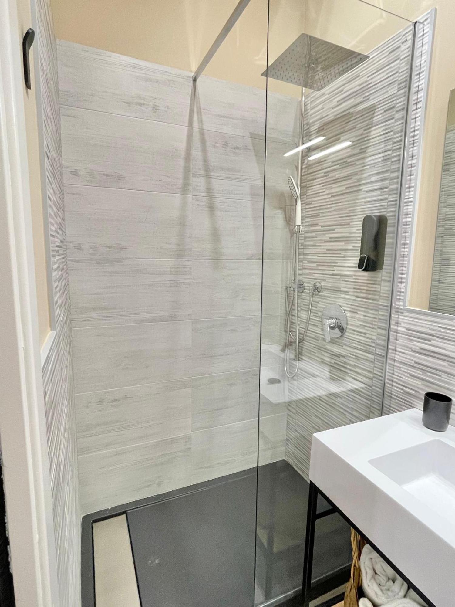 Regina Elena Rooms بيسكارا المظهر الخارجي الصورة
